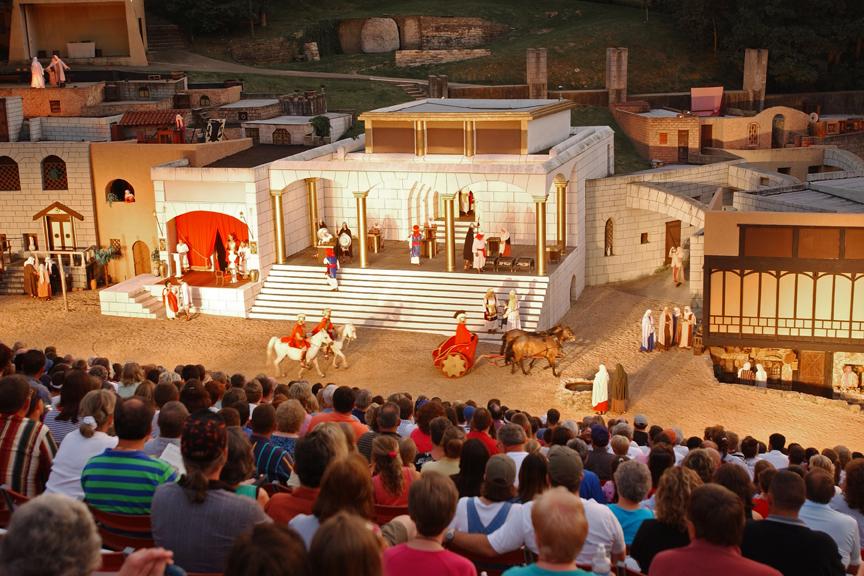 See the Great Passion Play in Eureka Springs
