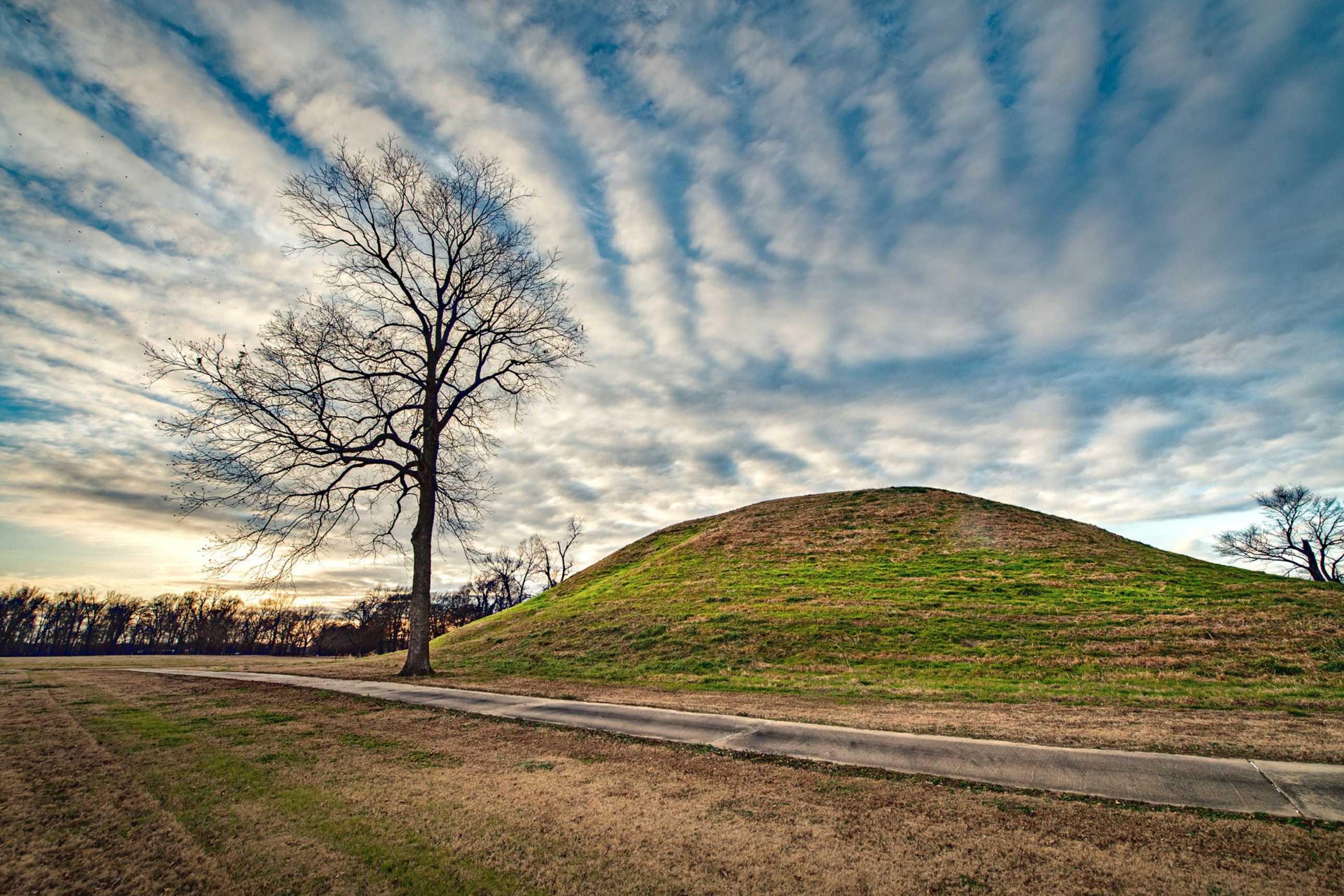 Toltec Mounds