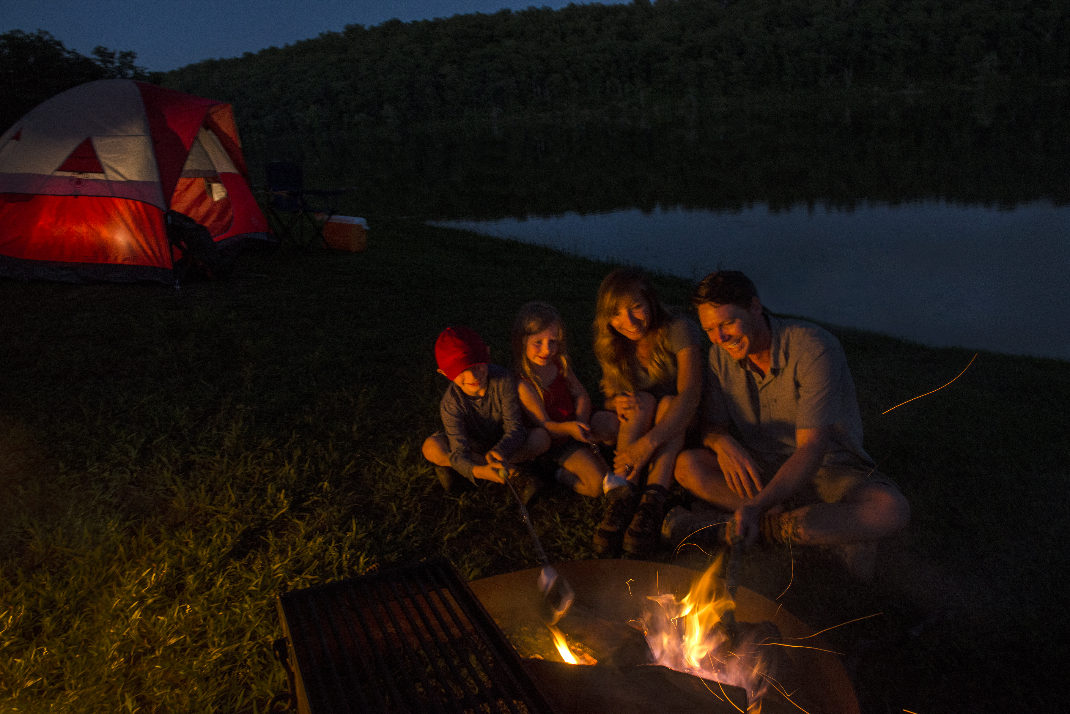 Camping at Woolly Hollow State Park