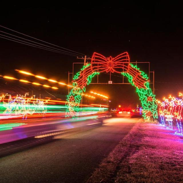 Garland Arch at the entry of the Batesville Lights of the Delta