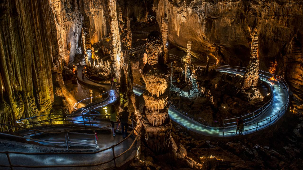 Blanchard Springs Caverns