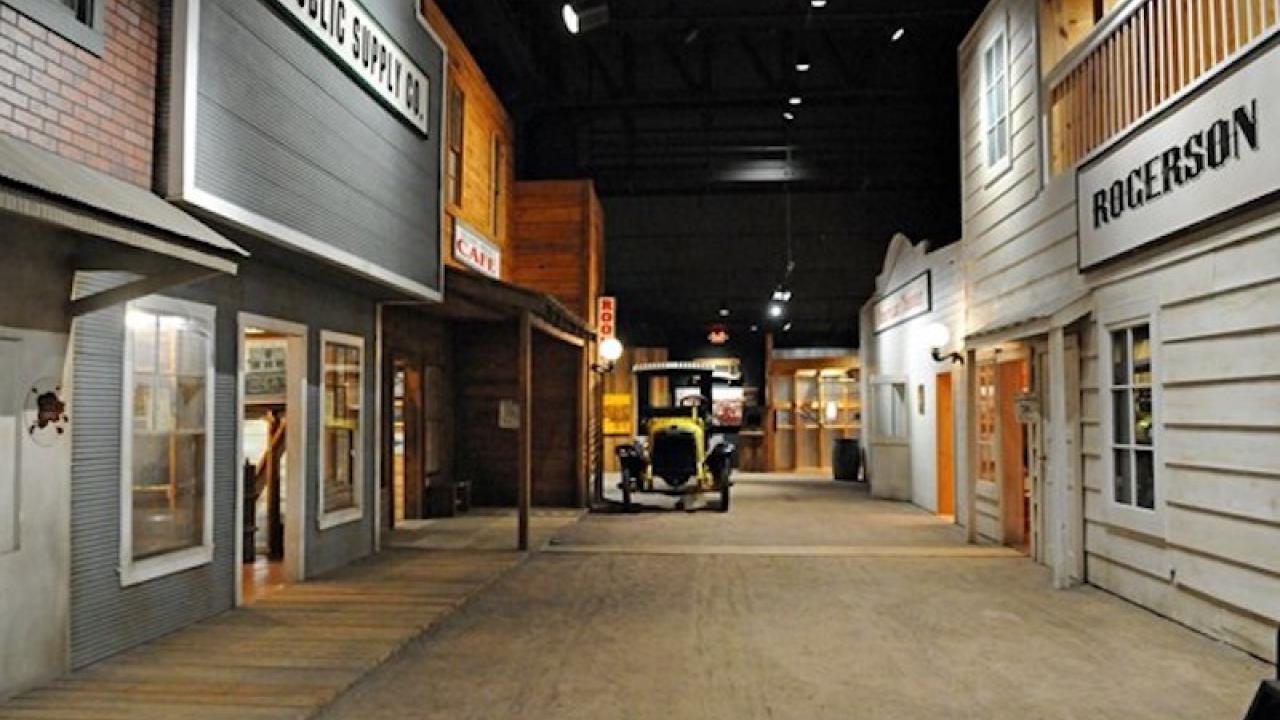 The Arkansas Museum of Natural Resources