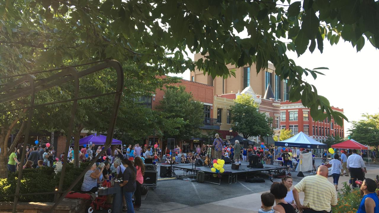 First Thursday on the Fayetteville square