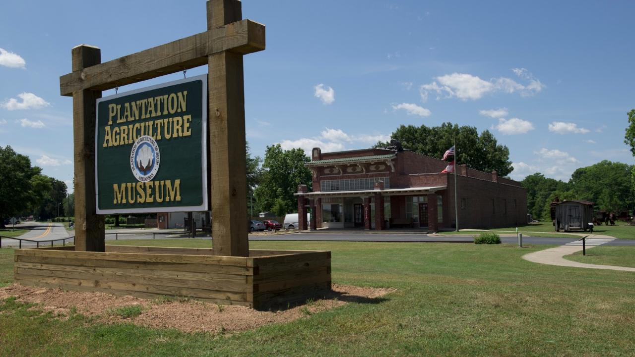 Plantation Agriculture Museum in Scott