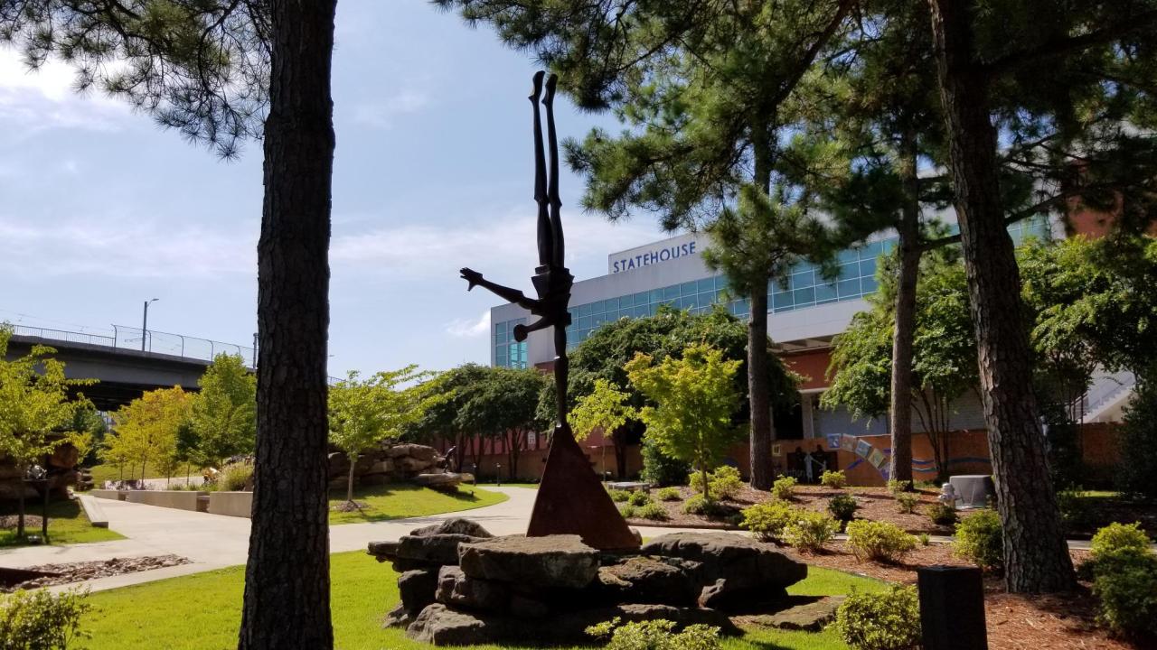 Vogel Schwartz Sculpture Garden