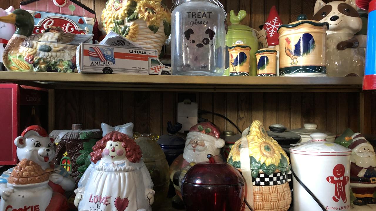 Cookie jars at PJ's Rainbow Cafe in Mountain View
