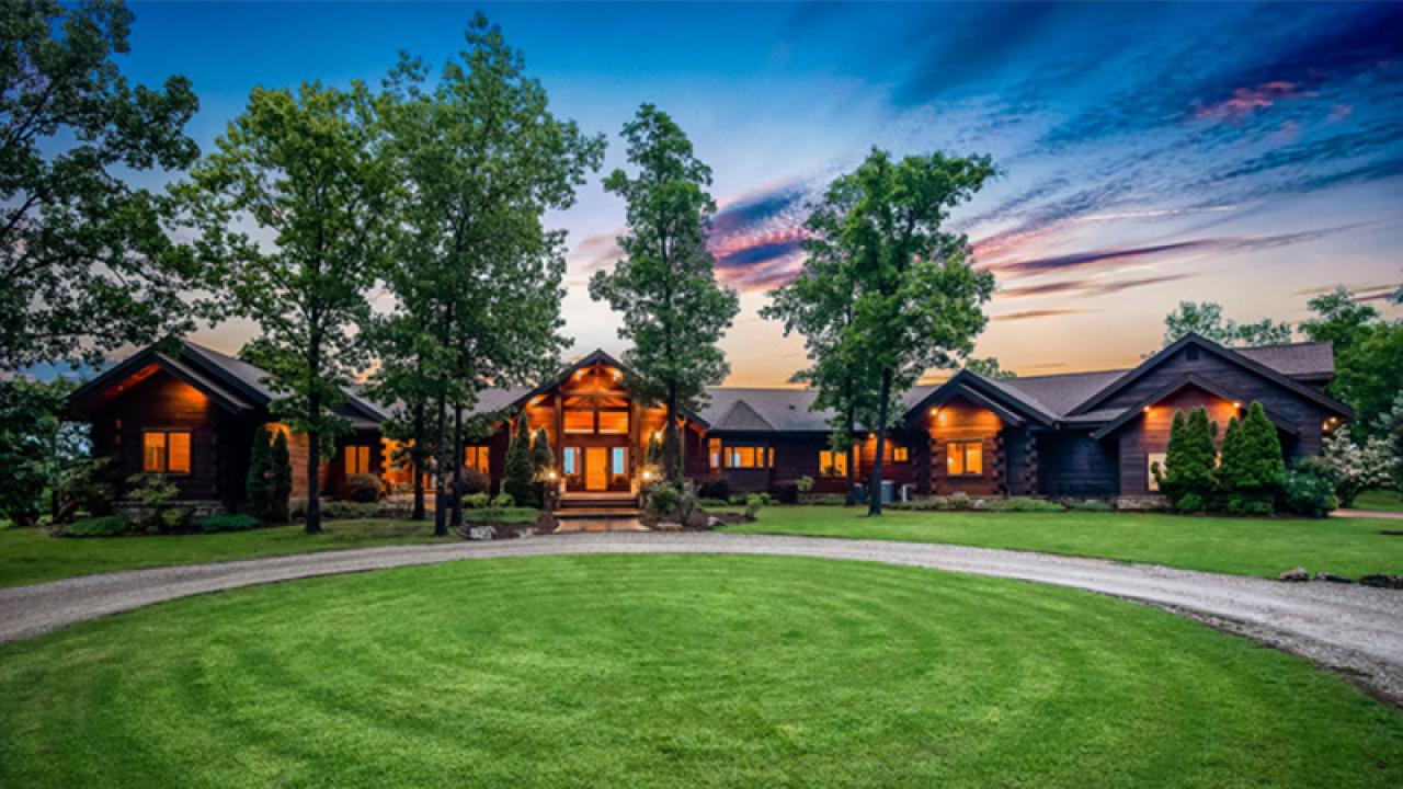 The White River Inn Exterior