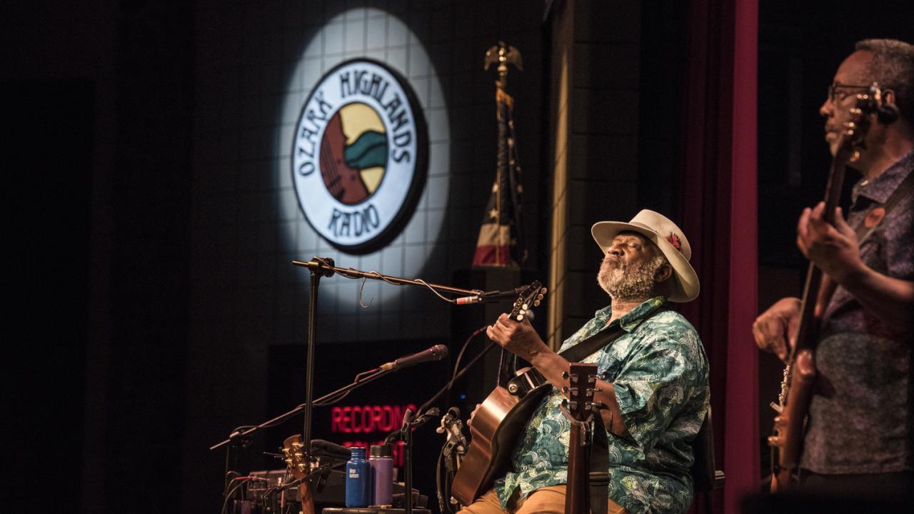 Ozark Highlands Radio at Ozark Folk Center State Park in Mountain View