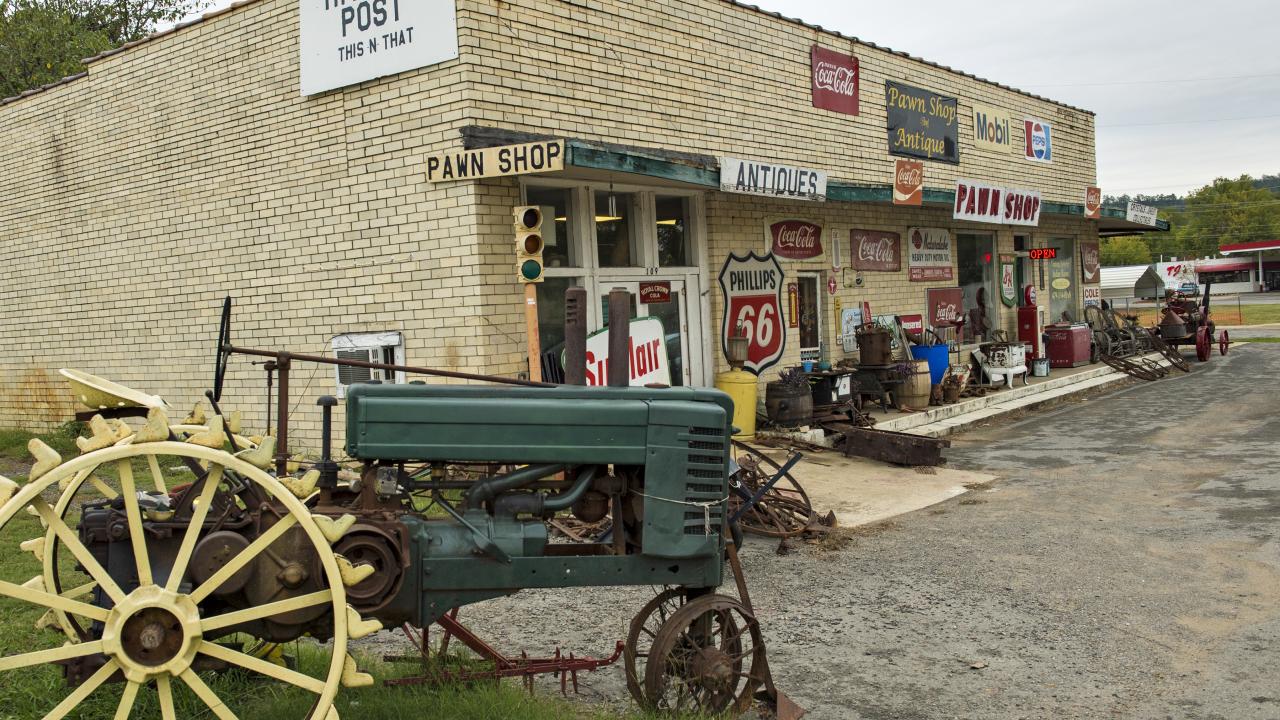 Hitchin' Post in Downtown Perryville