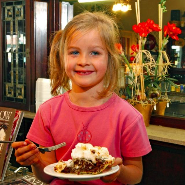 Charlotte's Eats and Sweets in Keo