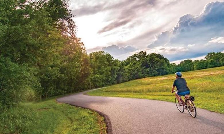 Road Cycling at the River Trail in Little Rock