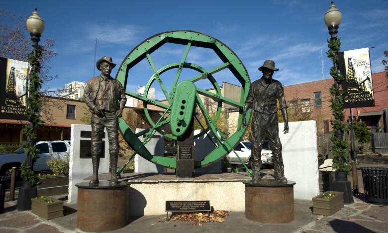 Oil heritage in El Dorado