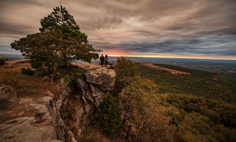 Couple viewing sunrise at Mount Nebo State Park