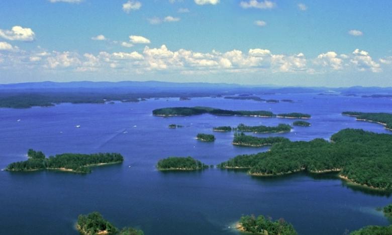 The beautiful Lake Ouachita.