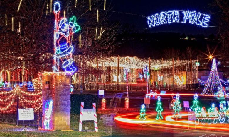 White River Wonderland Christmas light display in Batesville (photos by Kris Caraway)