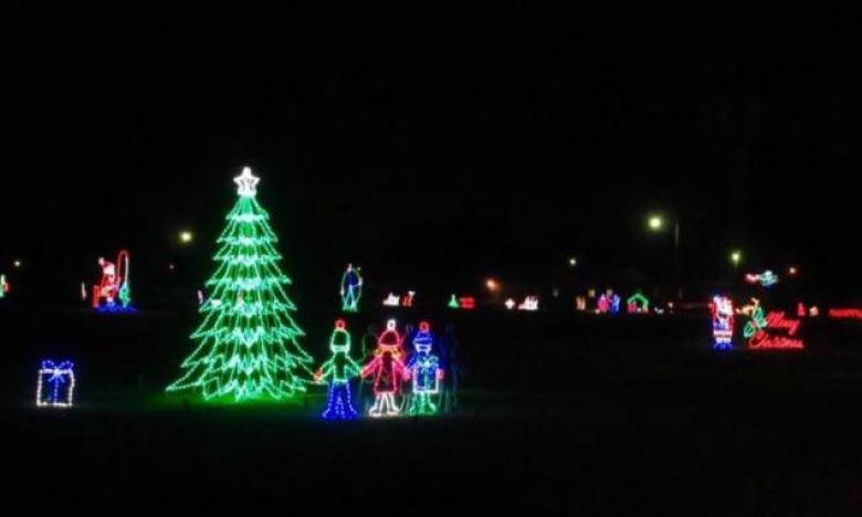 Stewart Park in Walnut Ridge decorated for the holiday season