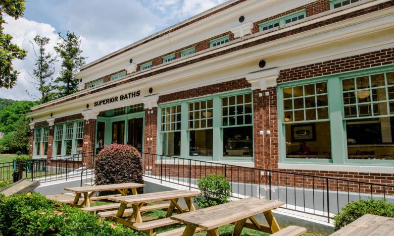 Front entrance of Superior Bathhouse Brewery, Hot Springs
