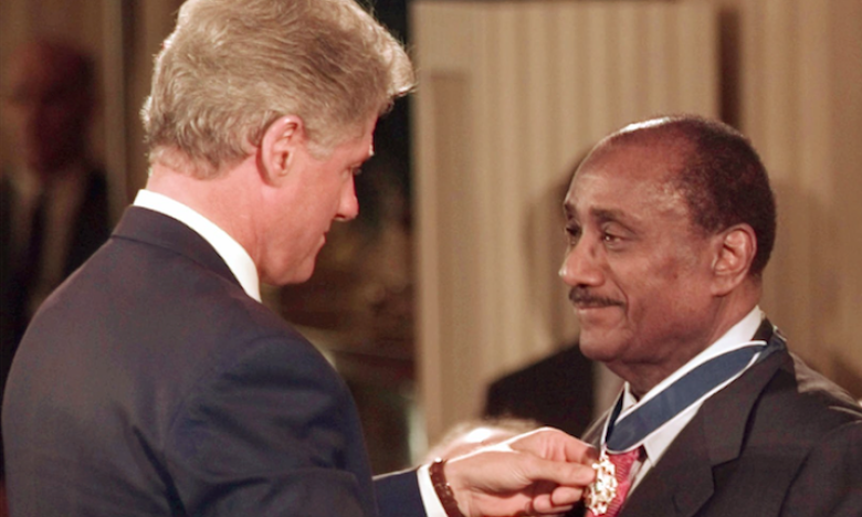 President Bill Clinton presents the Medal of Freedom to fellow Arkansan John H. Johnson in 1996