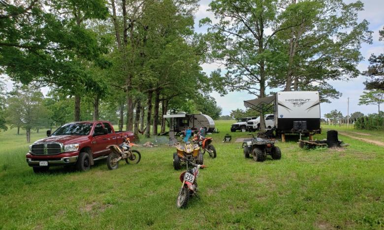 Camping at Moonstruck Pond