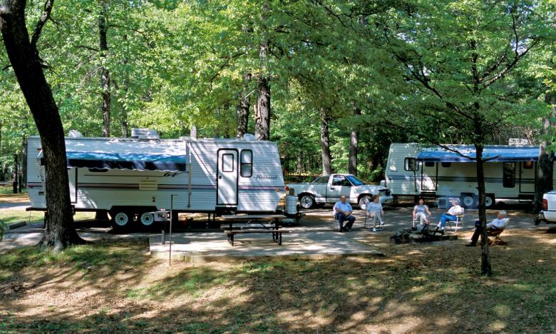 Bring your RV! Many well-kept campsites are available.