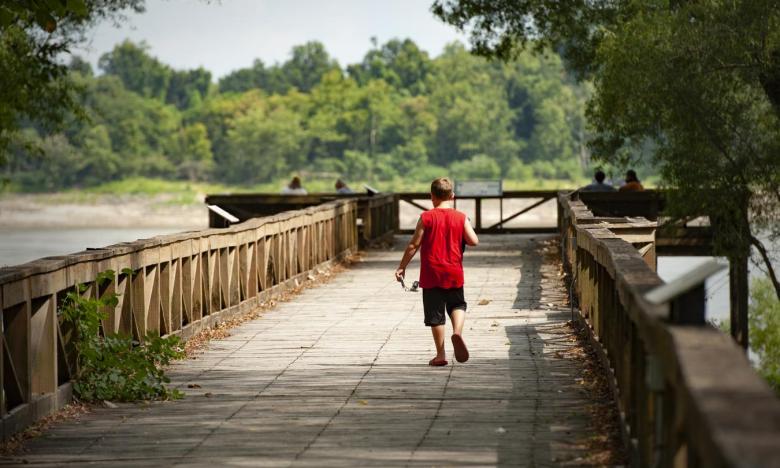 Stroll down the boardwalk at the River Reach Park to the banks of the Mississippi River 