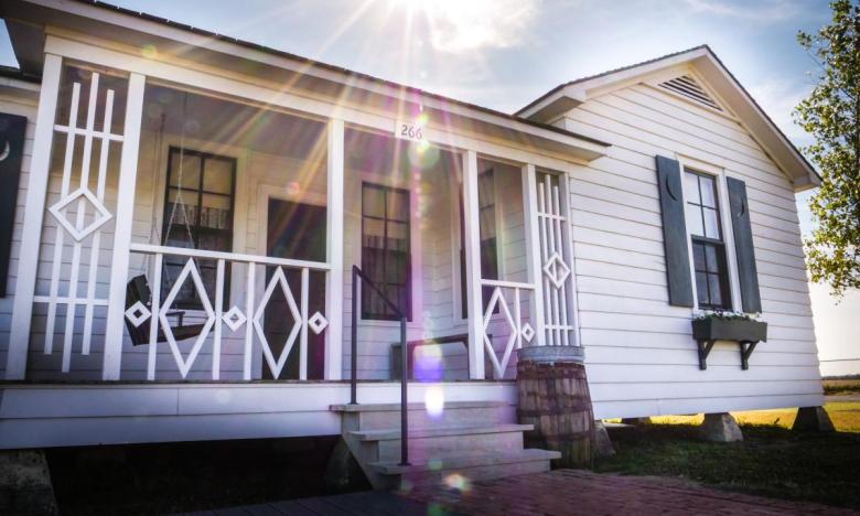 The house the Cash family moved into in 1935 has been restored as it was when Johnny lived there.