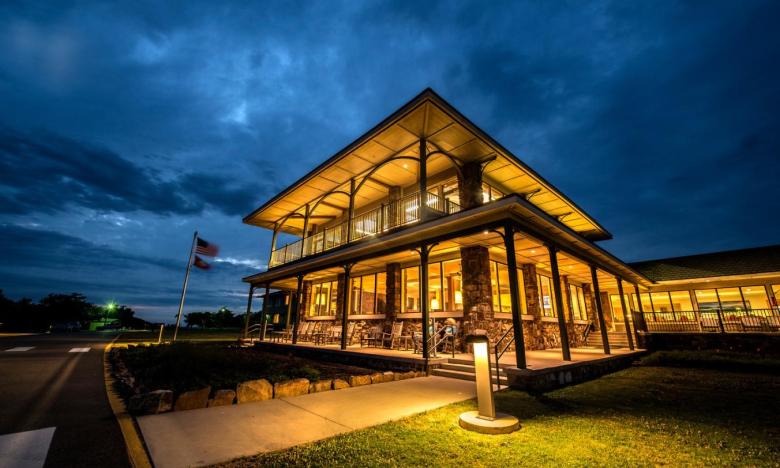 The lodge at Queen Wilhelmina State Park.