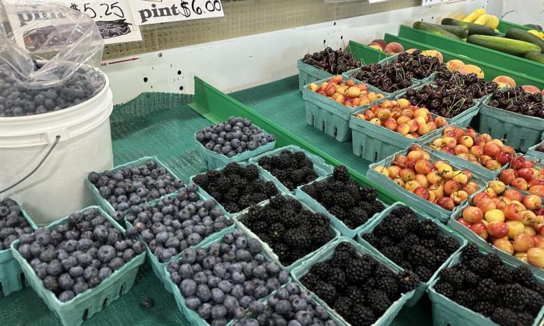 Berries at Vanzant's Market in Lowell