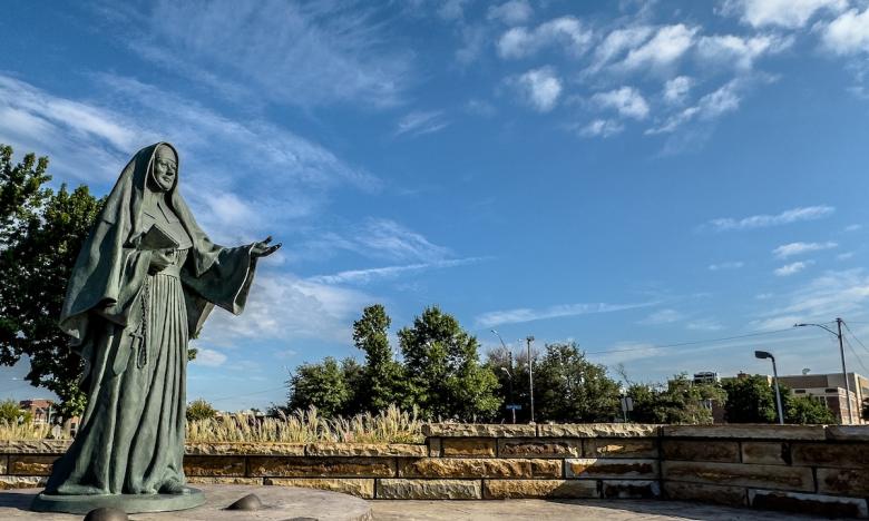statue of a woman