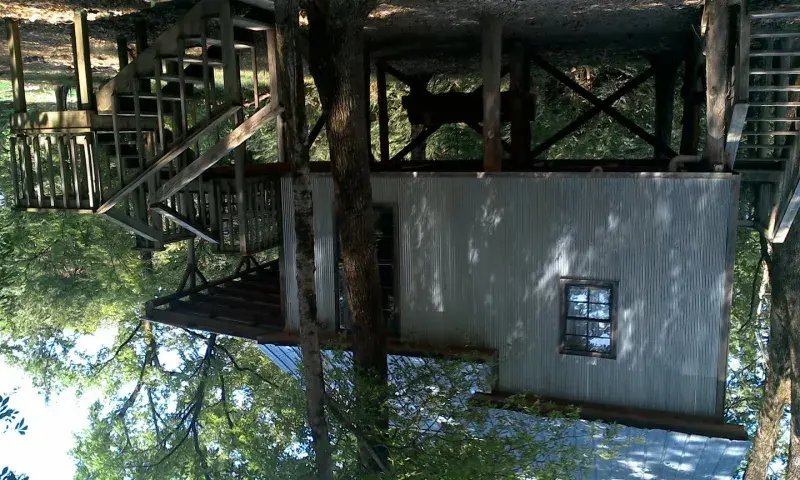 Side view - parking