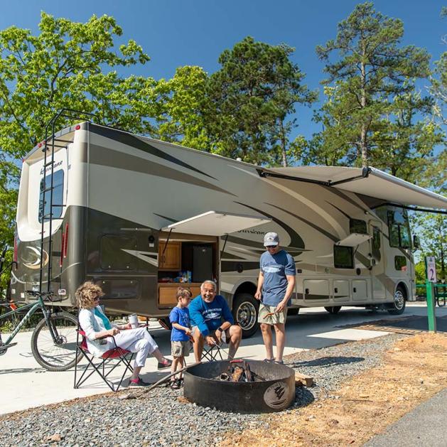 Retreat to Iron Mountain Lodge and Marina