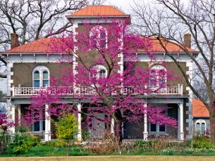 Peel House Museum in Bentonville