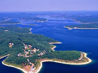 Bull Shoals Lake