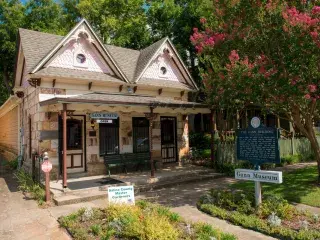 The Gann Museum 