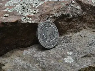 An Arkansas State Parks geocoin