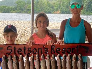 Stetson's Resort Proud Family of Fishermen