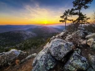 Sunset at Flatside Pinnacle in the Ouachita National Forest