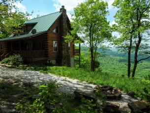 Jasper Cabins overlooking the Buffalo River