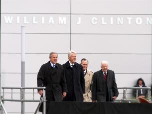 Clinton Library Dedication attendees George W. Bush, Bill Clinton, George H.W. Bush, and Jimmy Carter