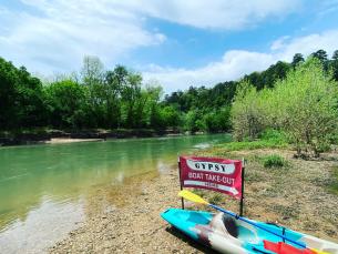 Gypsy Camp & Canoe, an outfitter on the Illinois River