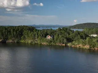 exterior view of the Mountain Harbor Resort & Spa