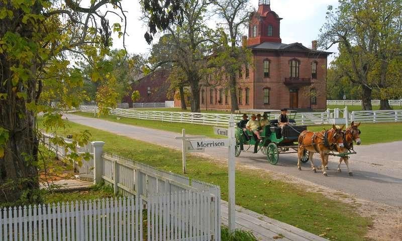 Horse drawn carriages at Historic Washington State Park