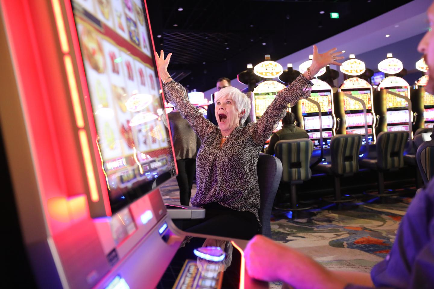 Slot machines at Saracen Casino Resort