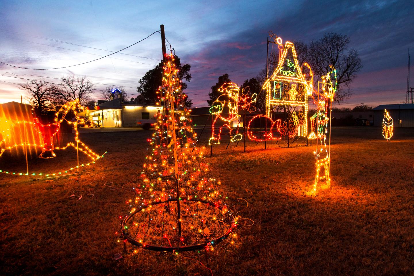 Gurdon Trail of Holiday Lights