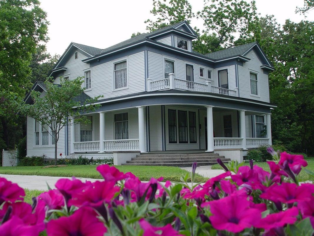 Pfeiffer family home