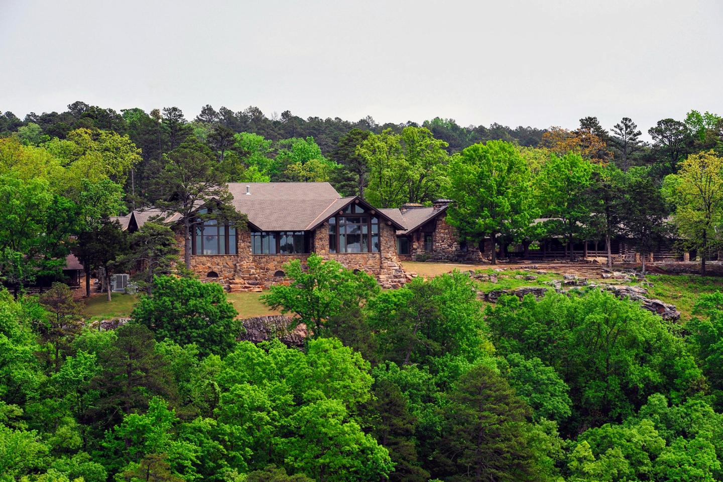 Mather Lodge at Petit Jean State Park