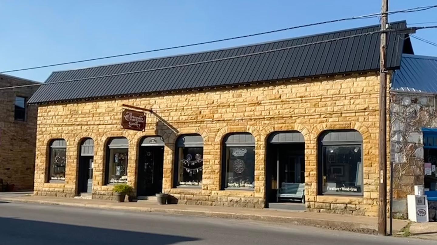 Arkansas Craft Guild &amp;amp; Gallery, 104 E Main, Mountain View 72560