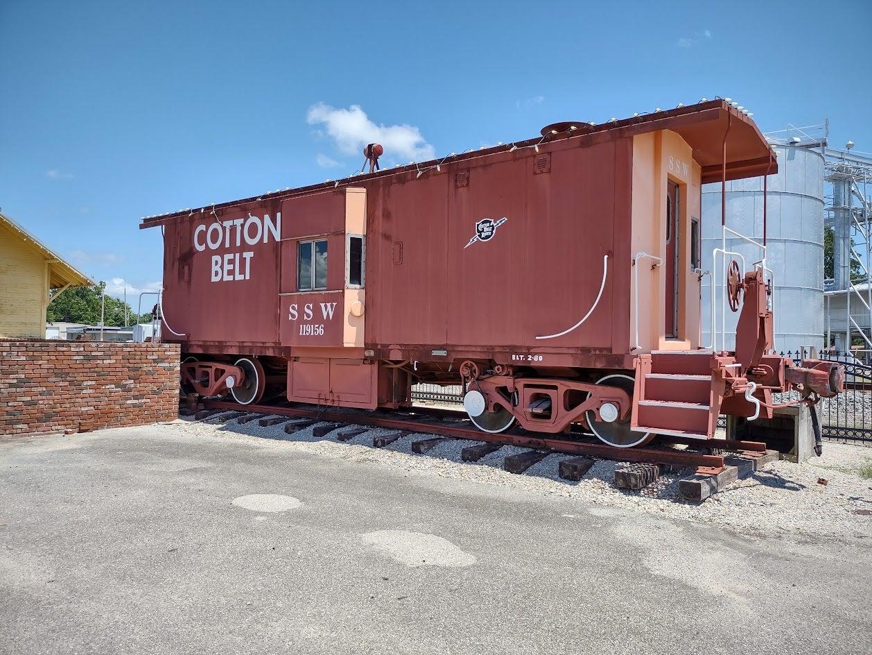 Cotton Belt SSW Railroad Caboose 119156