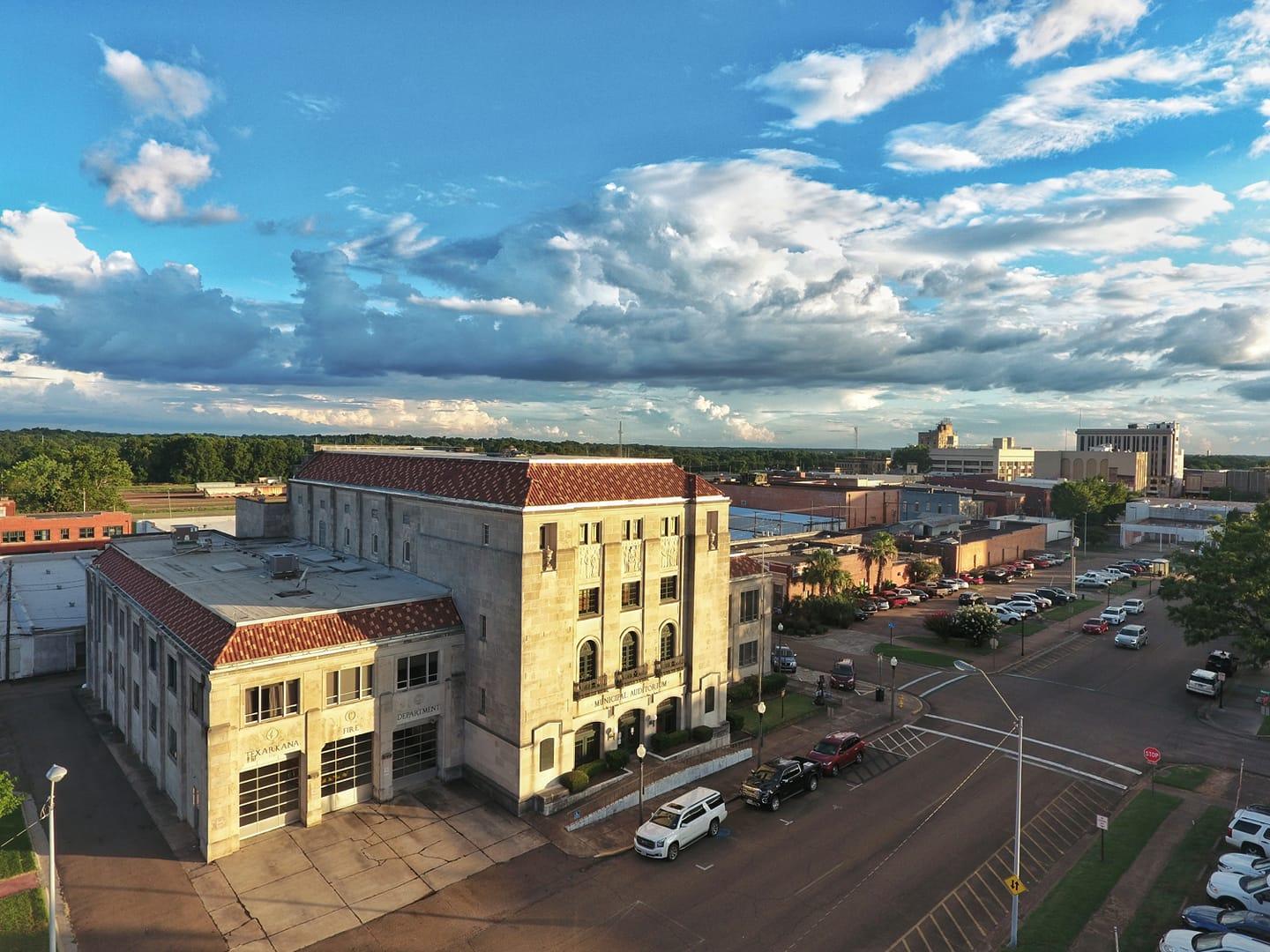 Frozen Rail in the Rail Yard Entertainment District in Texarkana, Arkansas, Map: Rail Yard Entertainment District in Texarkana, Arkansas, Rail Yard Entertainment District in Texarkana, Arkansas