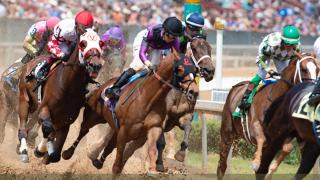 Live racing at Oaklawn 